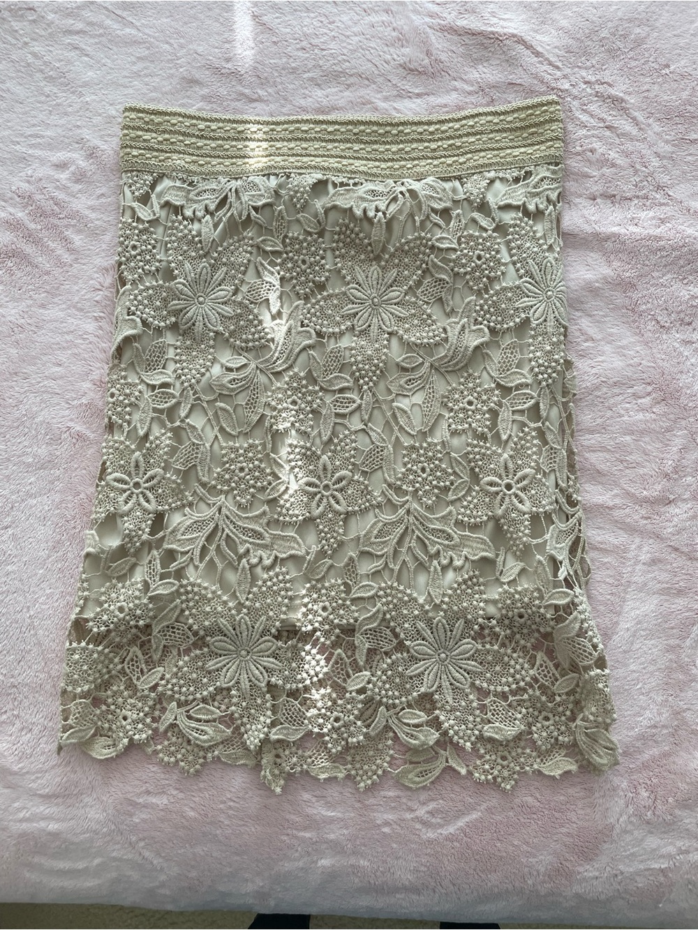 Forever 21 Lace Crochet Floral Midi Skirt in Light Beige SMALL